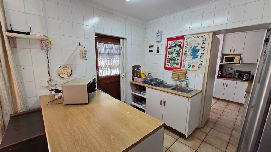 4 Bedroom Property for Sale in Wellway Park Western Cape